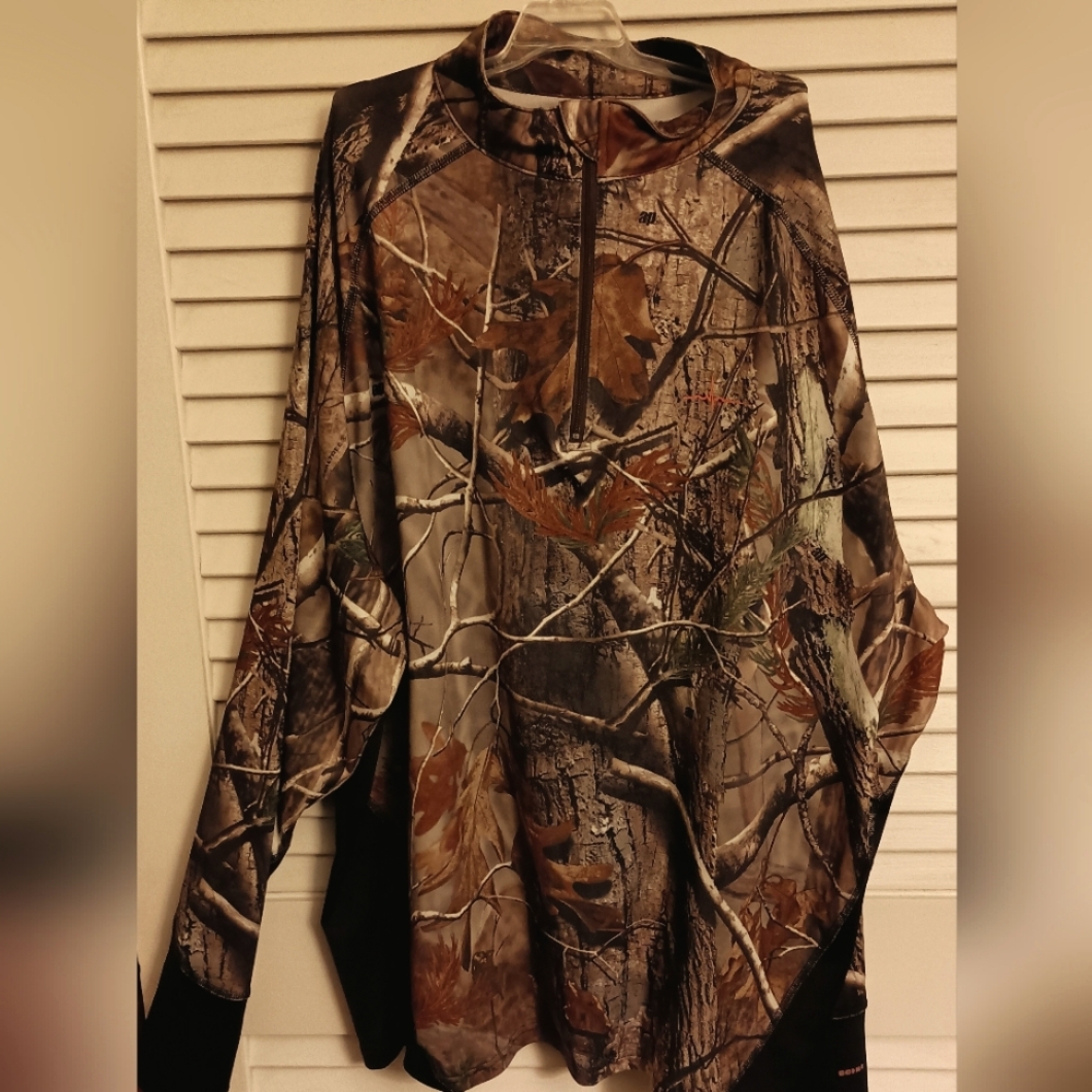 Habit Shirt Mens XL Camo Front, Black Back.  Long Sleeve Scent Factor.